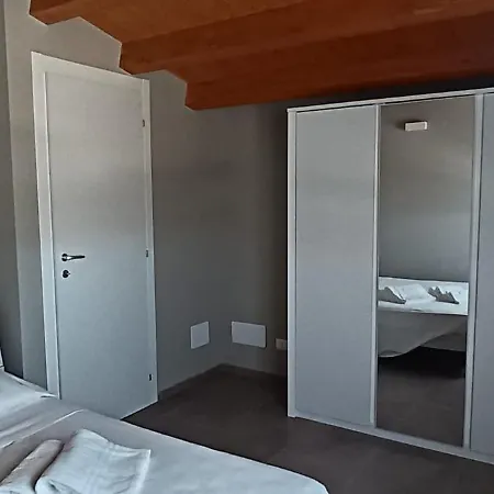 Gatto Corvino Apartment